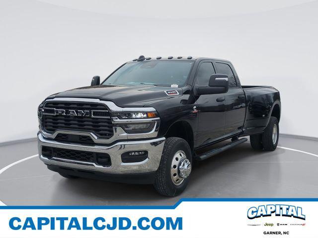 2026 RAM Ram 3500 RAM 3500 TRADESMAN CREW CAB 4X4 8 BOX