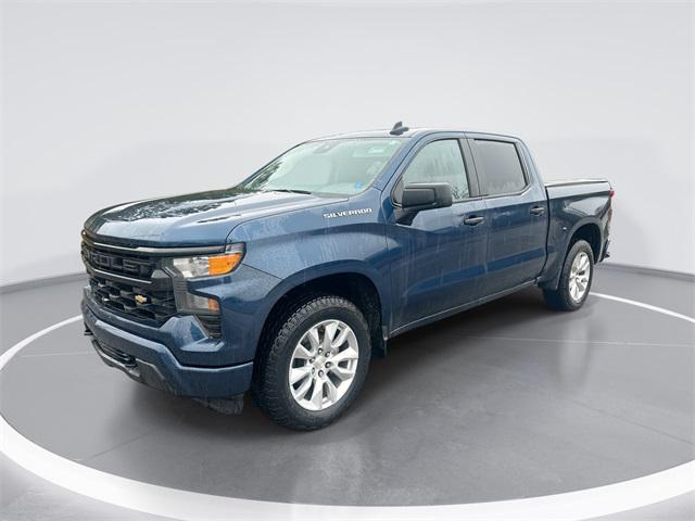 2023 Chevrolet Silverado 1500 2WD Crew Cab Short Bed Custom