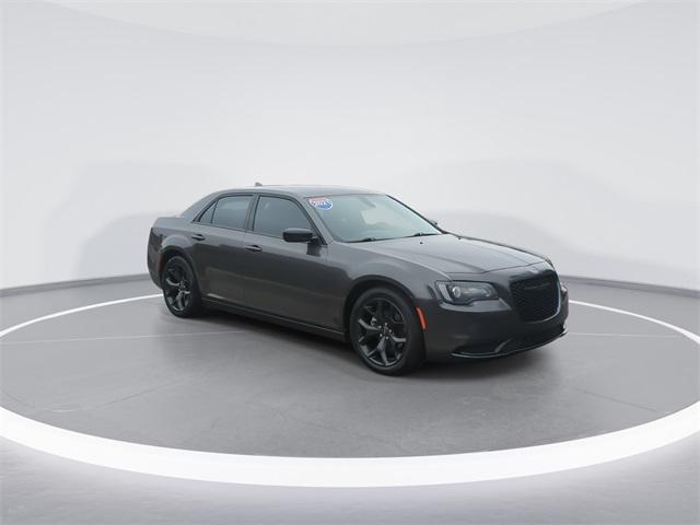 2021 Chrysler 300 Touring