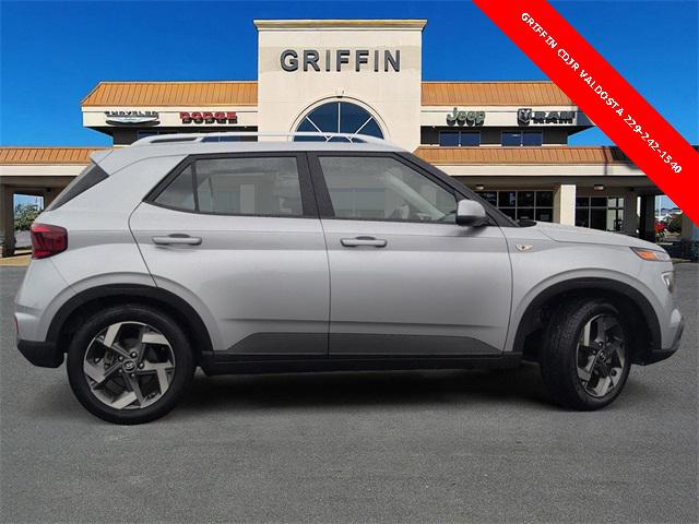 2022 Hyundai Venue SEL