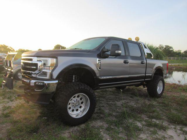 2022 Ford F-350 LARIAT