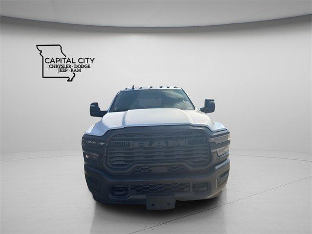 2026 RAM Ram 3500 RAM 3500 TRADESMAN CREW CAB 4X4 8 BOX