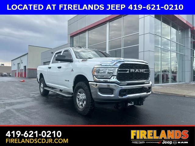 2022 RAM 2500 Tradesman Crew Cab 4x4 64 Box