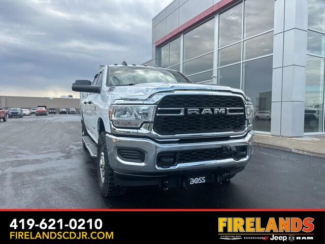2022 RAM 2500 Tradesman Crew Cab 4x4 64 Box