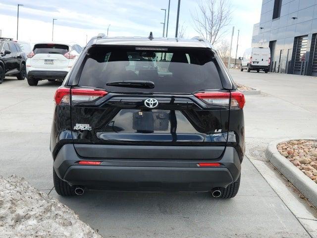 2019 Toyota RAV4 LE
