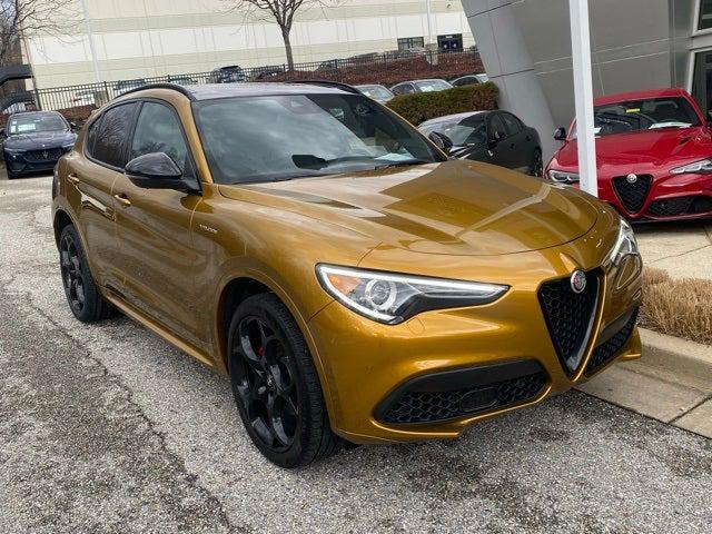 2022 Alfa Romeo Stelvio Veloce Ti AWD 2022 Alfa Romeo Stelvio Veloce Ti AWD