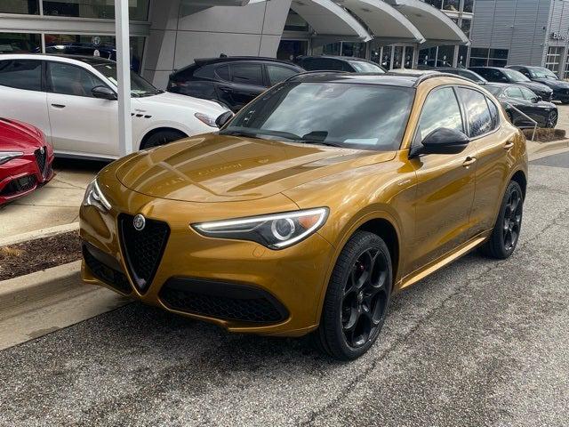 2022 Alfa Romeo Stelvio Veloce Ti AWD 2022 Alfa Romeo Stelvio Veloce Ti AWD
