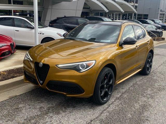 2022 Alfa Romeo Stelvio Veloce Ti AWD 2022 Alfa Romeo Stelvio Veloce Ti AWD