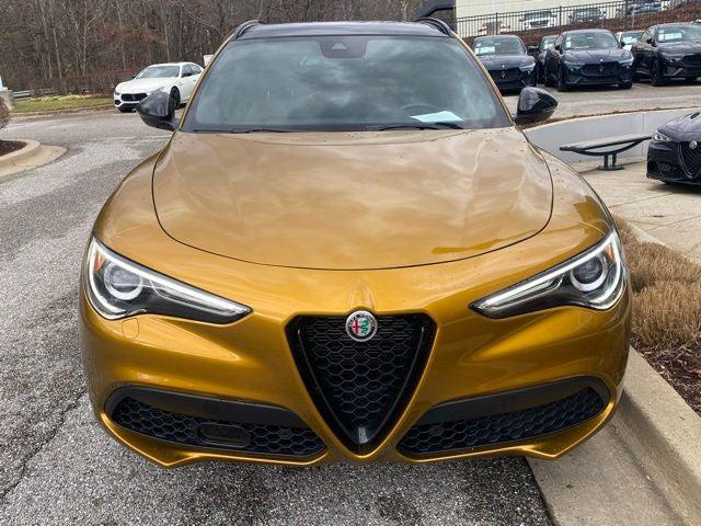 2022 Alfa Romeo Stelvio Veloce Ti AWD 2022 Alfa Romeo Stelvio Veloce Ti AWD