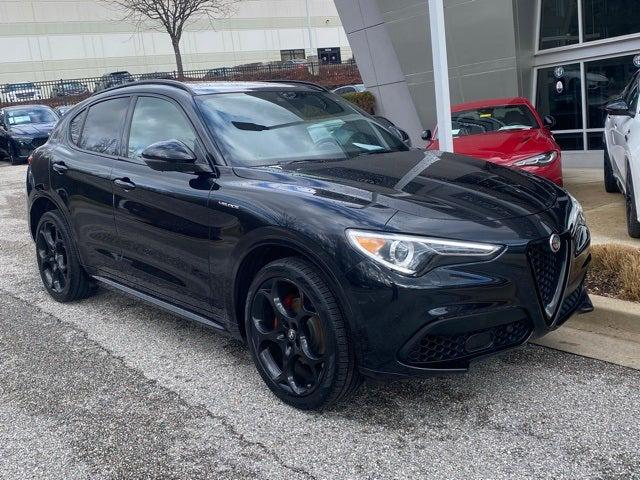 2023 Alfa Romeo Stelvio Veloce AWD 2023 Alfa Romeo Stelvio Veloce AWD