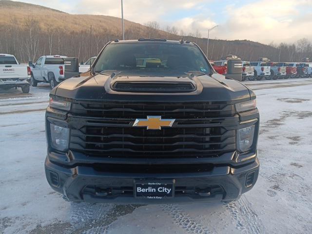 2024 Chevrolet Silverado 2500HD 4WD Crew Cab Standard Bed Custom