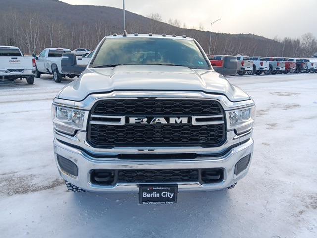 2024 RAM 3500 Tradesman Crew Cab 4x4 64 Box