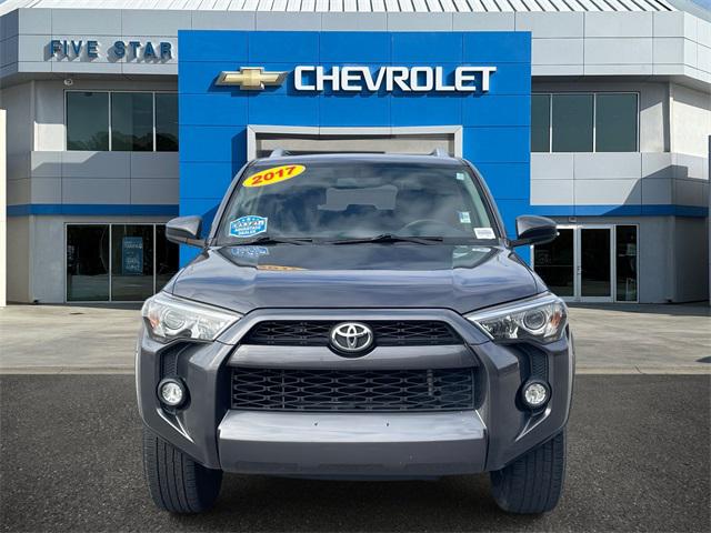 2017 Toyota 4Runner SR5 2017 Toyota 4Runner SR5