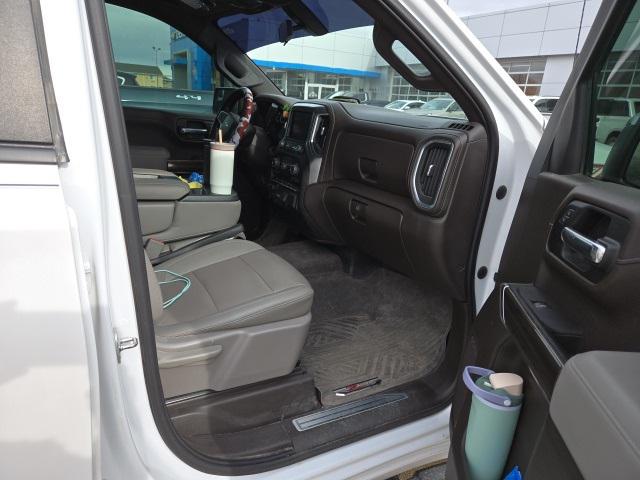 2022 Chevrolet Silverado 1500 LTD 4WD Crew Cab Short Bed LT