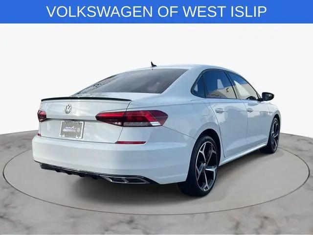 2022 Volkswagen Passat 2.0T R-Line