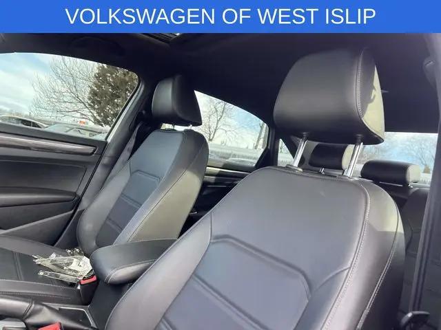 2022 Volkswagen Passat 2.0T R-Line
