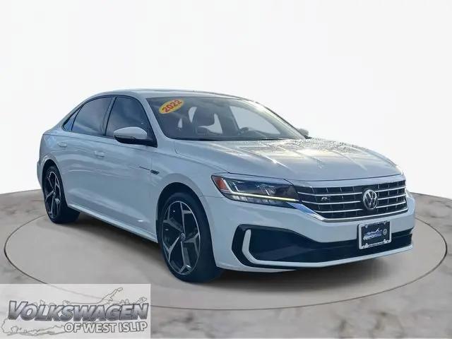 2022 Volkswagen Passat 2.0T R-Line for sale in West Islip, NY