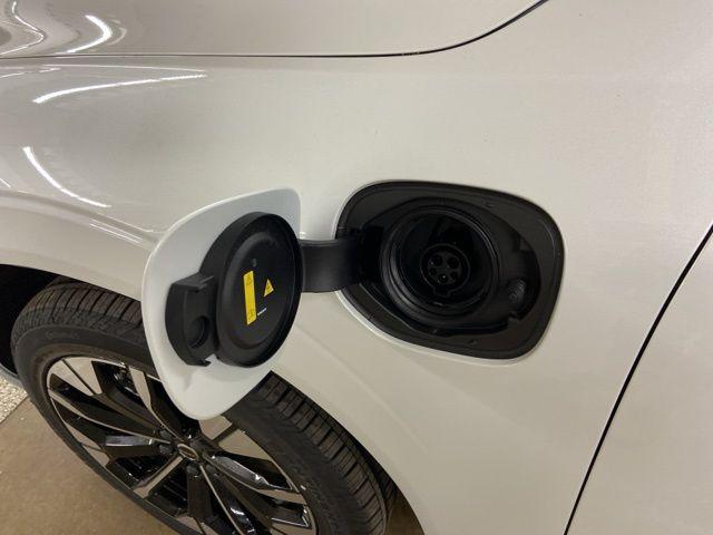 2026 Volvo XC60 Plug-In Hybrid Plus, T8 AWD Electric/Gasoline, Dark