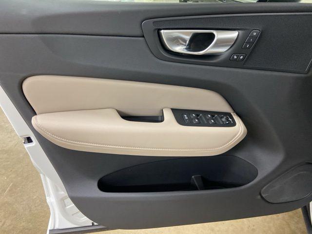 2026 Volvo XC60 Plug-In Hybrid Plus, T8 AWD Electric/Gasoline, Dark