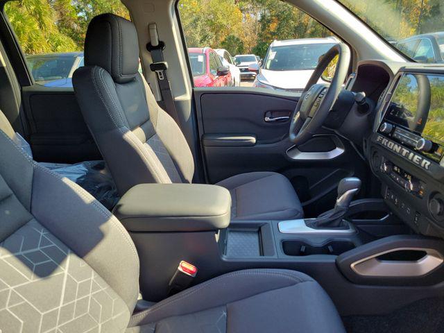 2026 Nissan Frontier Crew Cab SV 4x2