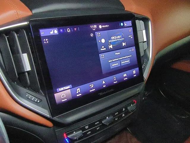 2022 Maserati Ghibli Modena Q4