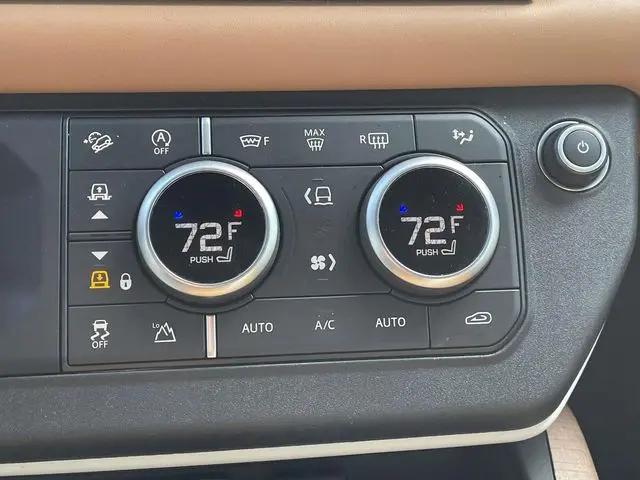 2023 Land Rover Defender 130 X-Dynamic SE