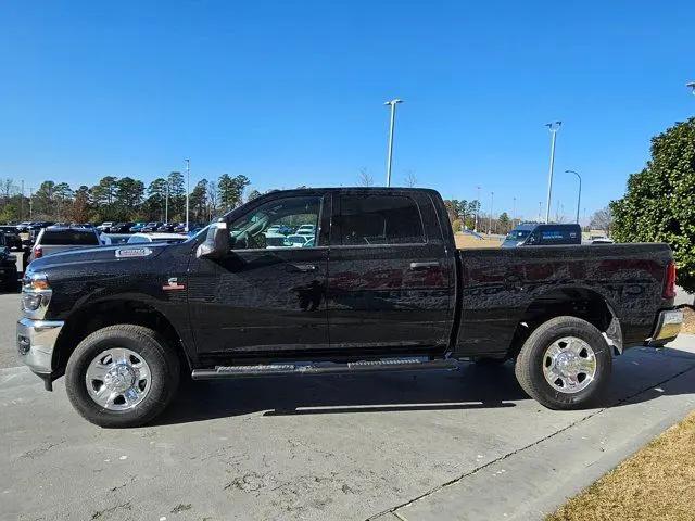 2026 Ram 2500 Tradesman Crew Cab 4x4 64 Box