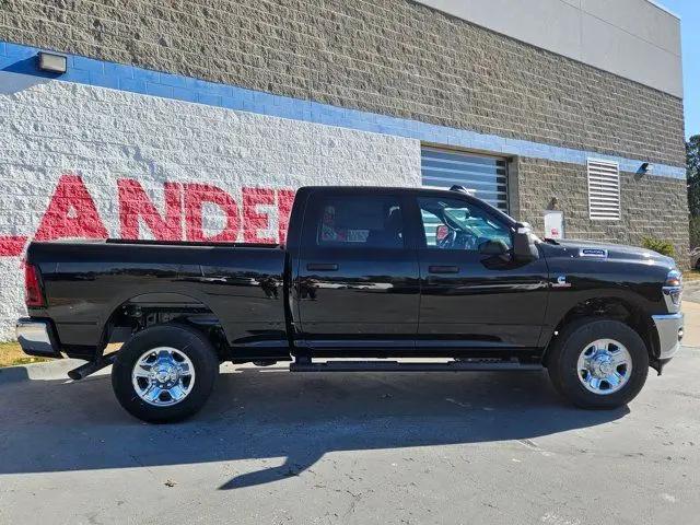 2026 Ram 2500 Tradesman Crew Cab 4x4 64 Box