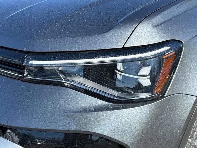 2026 Volkswagen Taos SE