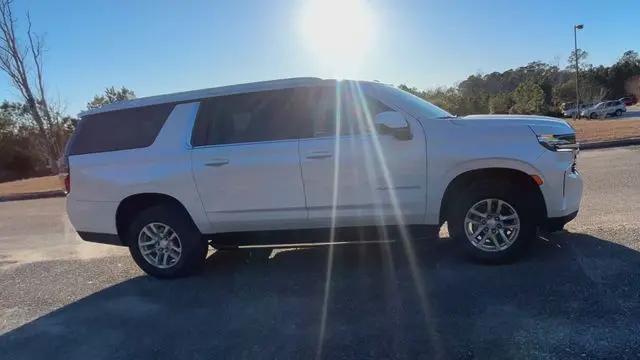 2022 Chevrolet Suburban 2WD LT