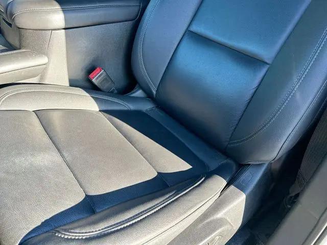 2022 Chevrolet Suburban 2WD LT