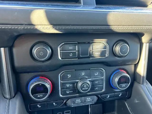 2022 Chevrolet Suburban 2WD LT