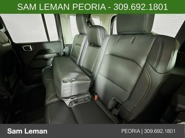 2026 Jeep Wrangler 4-Door Sahara 4x4