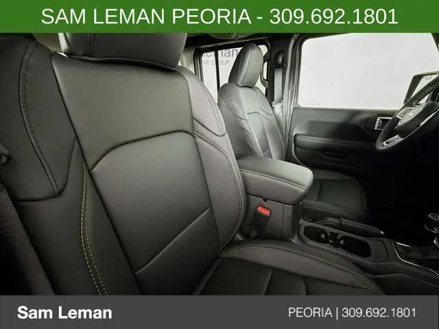 2026 Jeep Wrangler 4-Door Sahara 4x4