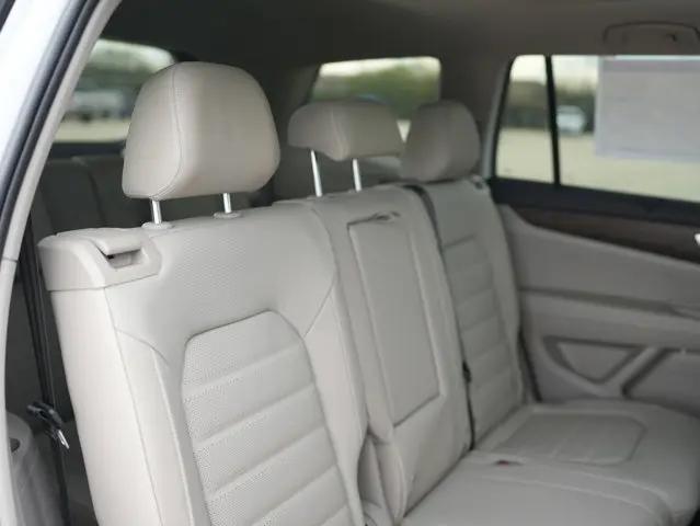 2026 Volkswagen Atlas SEL