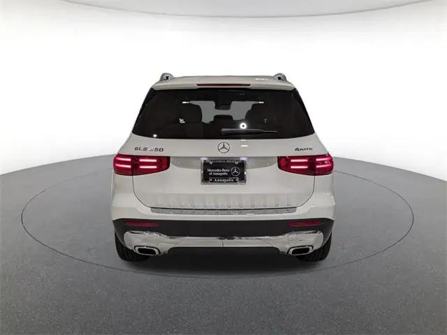 2026 Mercedes-Benz GLB 4MATIC