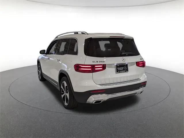 2026 Mercedes-Benz GLB 4MATIC