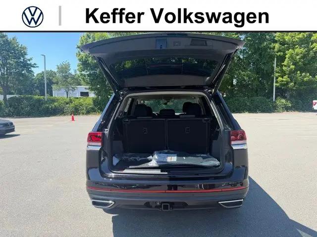2026 Volkswagen Atlas SE with Technology