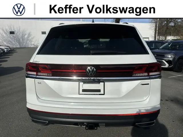 2026 Volkswagen Atlas SE with Technology