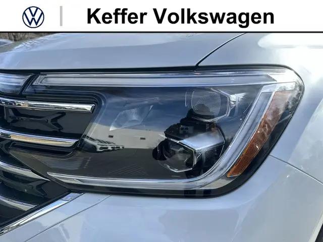 2026 Volkswagen Atlas SE with Technology