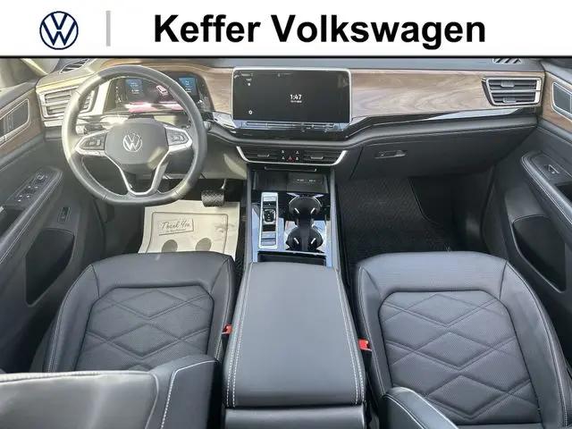 2026 Volkswagen Atlas SE with Technology