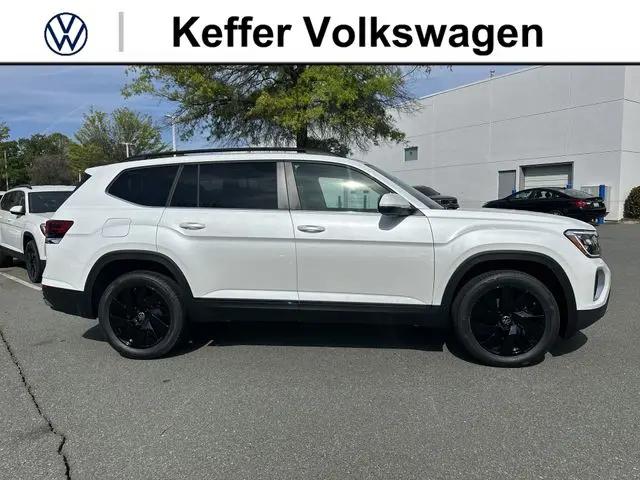 2026 Volkswagen Atlas SE with Technology