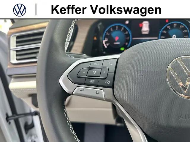 2026 Volkswagen Atlas SE with Technology