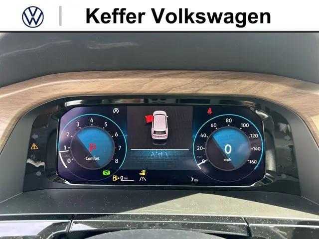 2026 Volkswagen Atlas SE with Technology