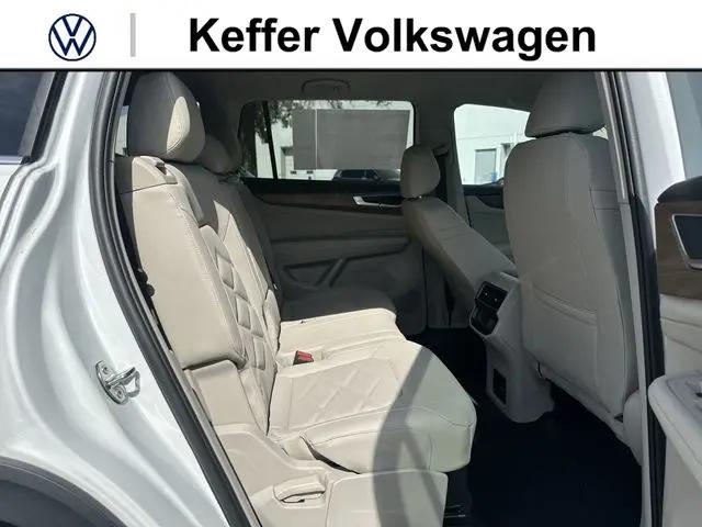 2026 Volkswagen Atlas SE with Technology