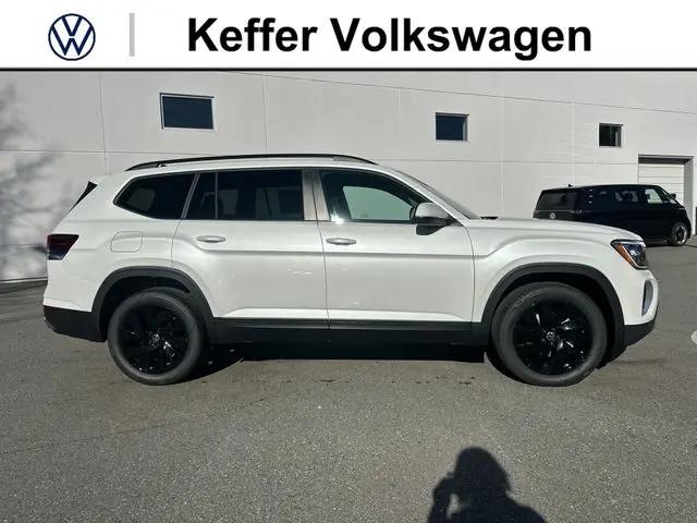2026 Volkswagen Atlas SE with Technology