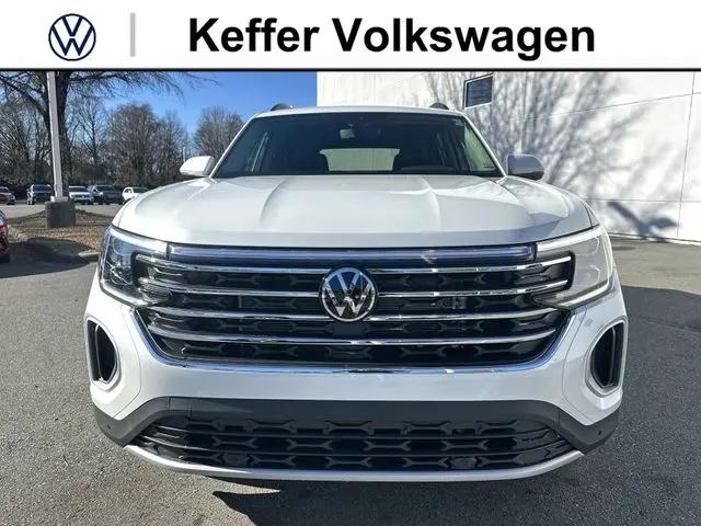 2026 Volkswagen Atlas SE with Technology