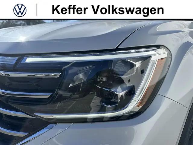 2026 Volkswagen Atlas SE with Technology
