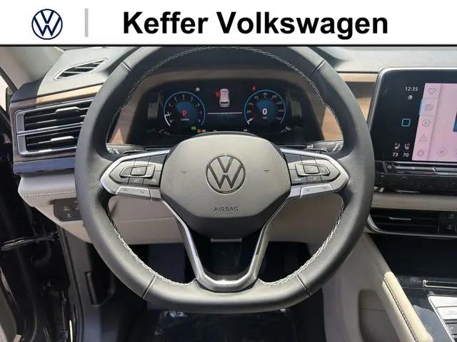 2026 Volkswagen Atlas SE with Technology