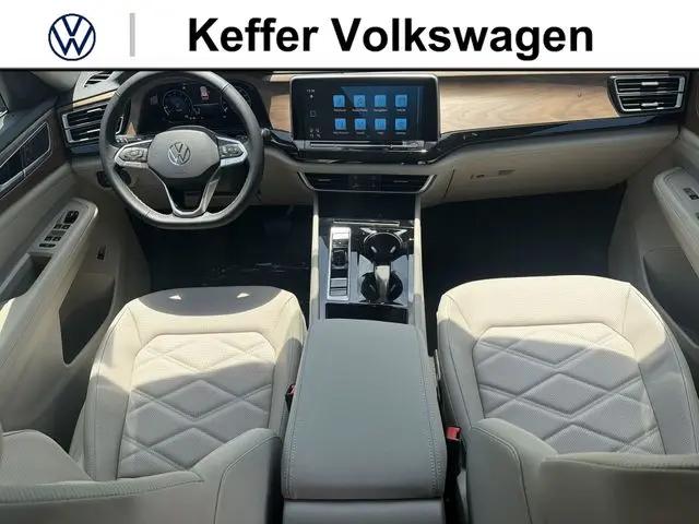 2026 Volkswagen Atlas SE with Technology